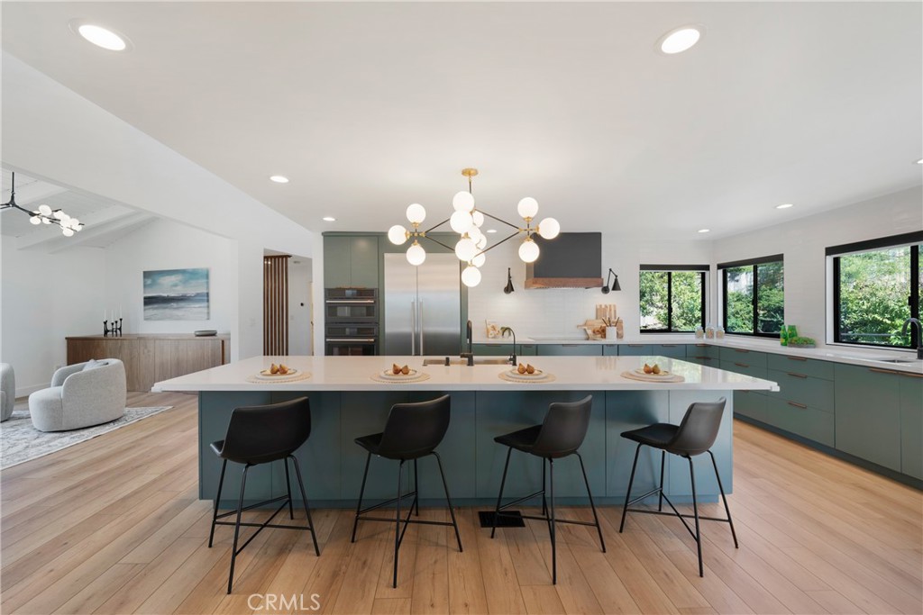 MLS #OC25221401 image #5