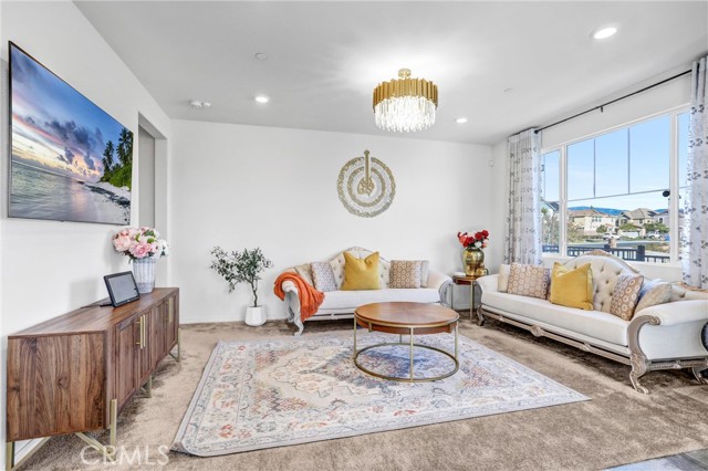 Detail Gallery Image 4 of 41 For 16681 Wyndham Ln #8,  Fontana,  CA 92336 - 3 Beds | 2/1 Baths