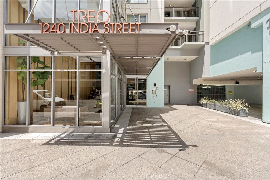 1240 India Street - photo 2