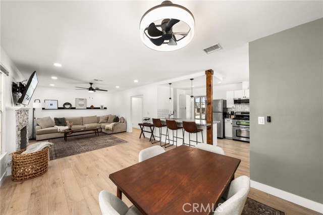 1326 Clock Avenue, Redlands CA: https://media.crmls.org/medias/5c958e73-0cbe-47ea-8a68-b5984fbb42d4.jpg