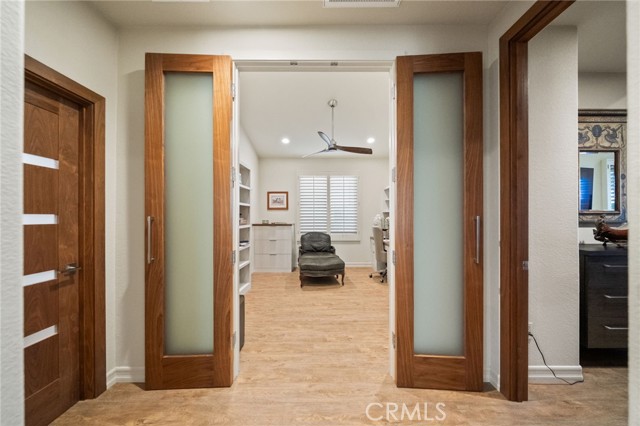 40070 Corte Fortuna, Murrieta CA: https://media.crmls.org/medias/5c95d822-9662-4fca-a7f8-c1e723753398.jpg