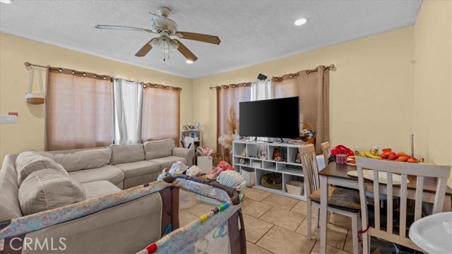 Detail Gallery Image 7 of 41 For 10718 Owens Way, El Monte,  CA 91733 - – Beds | – Baths