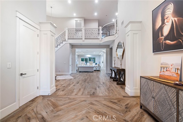 Detail Gallery Image 2 of 33 For 5721 Winchester Ct, Rancho Cucamonga,  CA 91737 - 5 Beds | 5/1 Baths