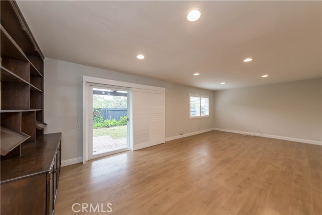 4925 Rockvalley Road, Rancho Palos Verdes CA: https://media.crmls.org/medias/5c96c3b7-a61f-4806-ad30-c1fa69fec022.jpg