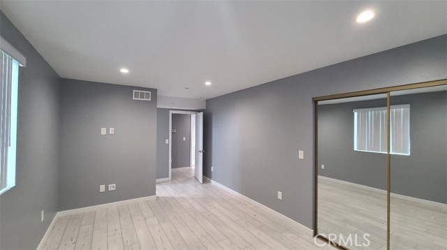 Detail Gallery Image 12 of 23 For 839 E 32nd, Los Angeles,  CA 90011 - 5 Beds | 4 Baths