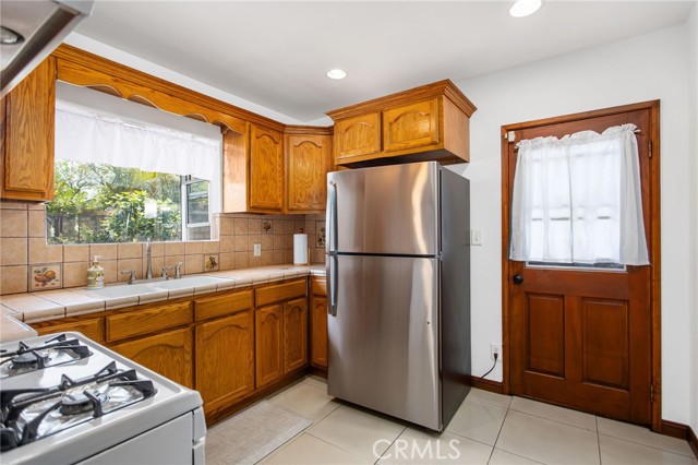 Detail Gallery Image 23 of 51 For 13828 Cowley Ave, Bellflower,  CA 90706 - 4 Beds | 2 Baths