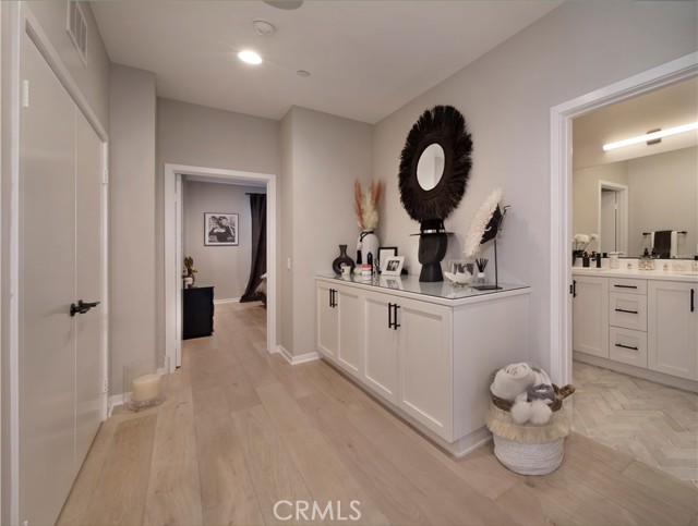 330 Ford Road, Costa Mesa CA: https://media.crmls.org/medias/5c9798ce-4c3a-4837-b32e-2ffdf16c0346.jpg