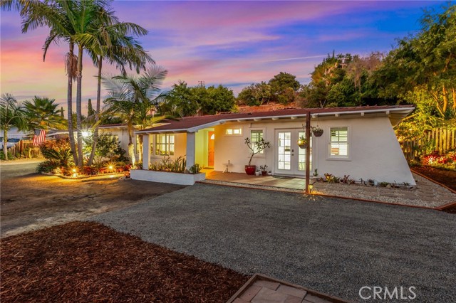 1670 Alta Vista, Vista CA: https://media.crmls.org/medias/5c97a42d-ec3c-4d02-9c4e-c24556bac2a5.jpg