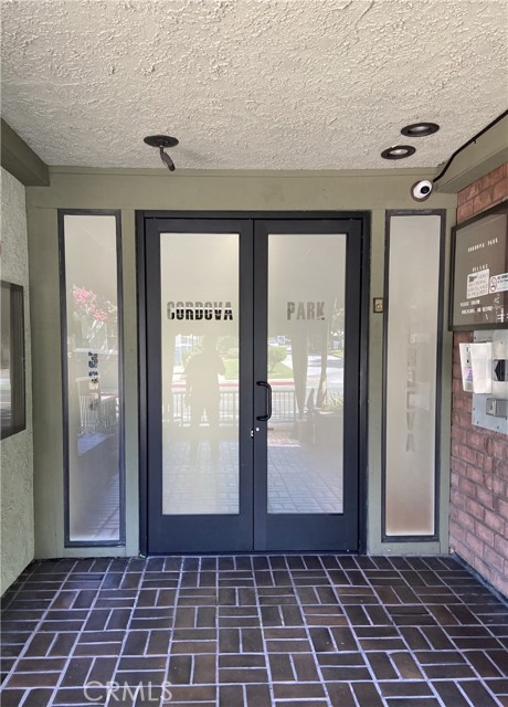 Detail Gallery Image 2 of 43 For 330 Cordova St #345,  Pasadena,  CA 91101 - 2 Beds | 2/1 Baths