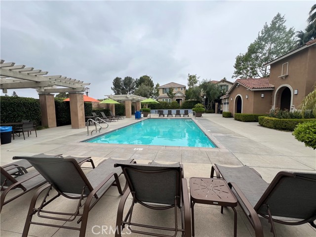 8419 Floro Place, Rancho Cucamonga CA: https://media.crmls.org/medias/5c982d3b-e98c-4641-8b98-a615384ededd.jpg