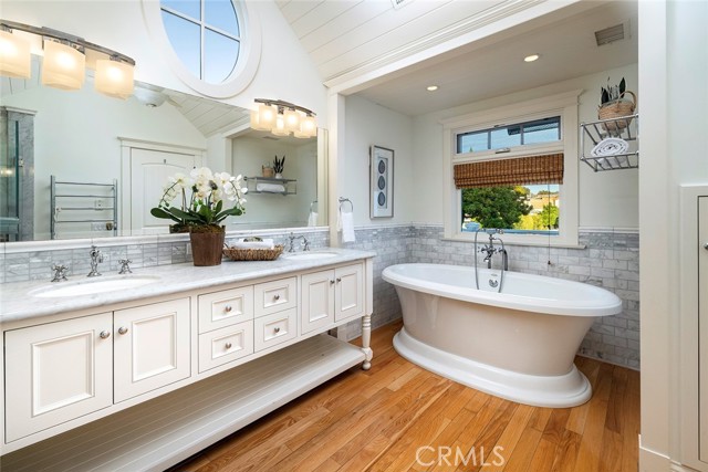 Detail Gallery Image 20 of 30 For 419 Marigold Ave, Corona Del Mar,  CA 92625 - 2 Beds | 2/1 Baths