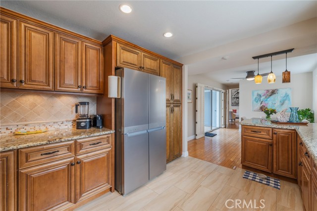 Detail Gallery Image 17 of 43 For 622 N Guadalupe Ave #B,  Redondo Beach,  CA 90277 - 3 Beds | 2/1 Baths