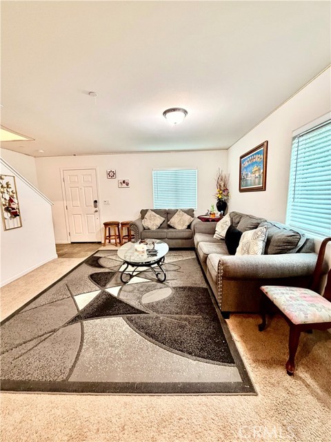 Detail Gallery Image 6 of 39 For 156 Harp Ct, Merced,  CA 95341 - 4 Beds | 3 Baths