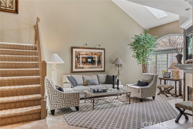 Detail Gallery Image 5 of 50 For 6216 Greenbrier Dr, Huntington Beach,  CA 92648 - 3 Beds | 2/1 Baths