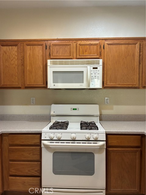 Detail Gallery Image 6 of 15 For 26368 Arboretum Way Ca, Murrieta,  CA 92562 - 2 Beds | 2 Baths