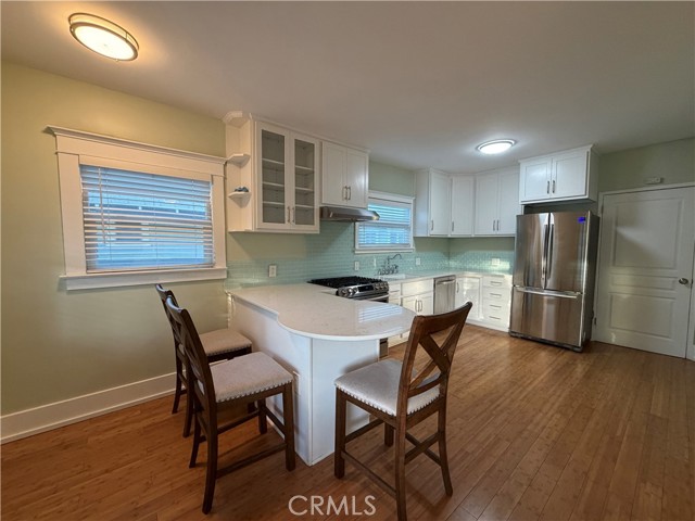 Detail Gallery Image 5 of 22 For 770 Junipero Avenue, Long Beach,  CA 90804 - 2 Beds | 2 Baths