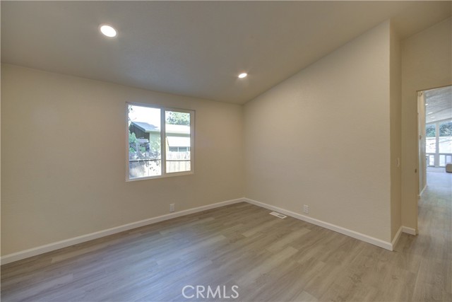 37 Via Santa Barbara, Paso Robles CA: https://media.crmls.org/medias/5c9c0659-4265-4547-8099-642daa0f73c6.jpg