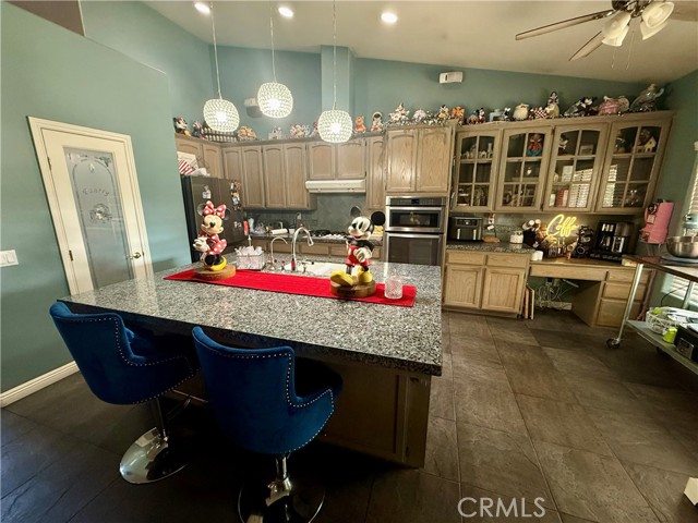 Detail Gallery Image 8 of 27 For 9869 Kehl Canyon Rd, Cherry Valley,  CA 92223 - 4 Beds | 3 Baths