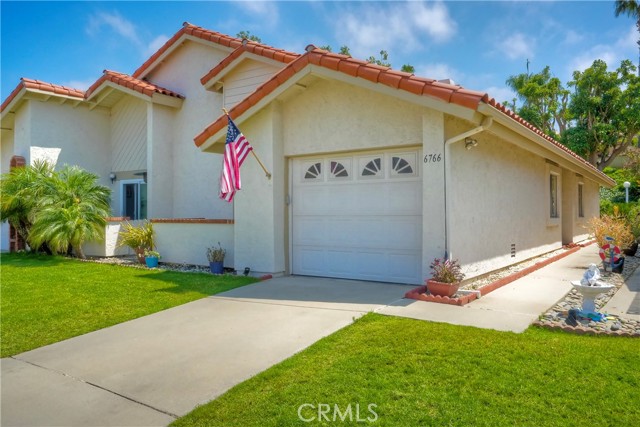 6766 Camino Del Prado, Carlsbad CA: https://media.crmls.org/medias/5c9c2ccc-46fc-46fa-a379-cc52ba756043.jpg