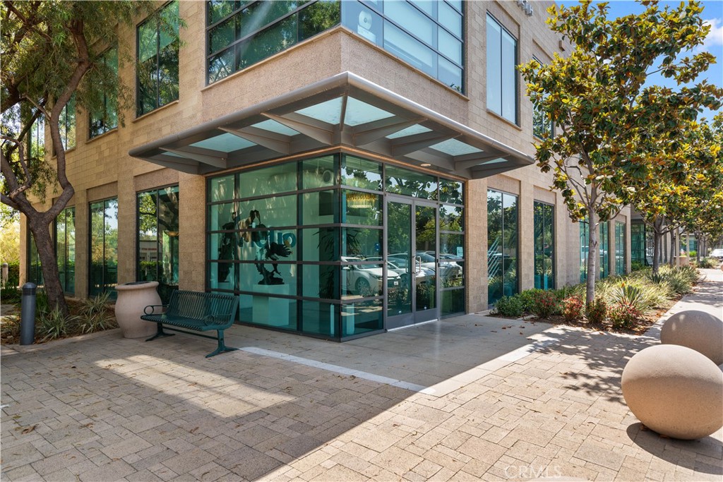 MLS #OC25143028 img 9