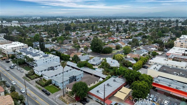 7224 Hazeltine Avenue, Van Nuys CA: https://media.crmls.org/medias/5c9cc690-eb4b-4838-9507-e749d1754731.jpg