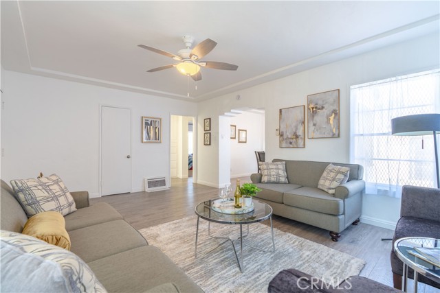 Detail Gallery Image 22 of 41 For 3155 Lynwood Rd, Lynwood,  CA 90262 - 3 Beds | 1 Baths