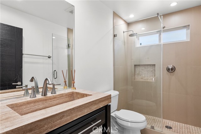 16544 Park Lane Drive, Los Angeles CA: https://media.crmls.org/medias/5c9e66de-84a8-4fb1-aba5-b674730dbab6.jpg