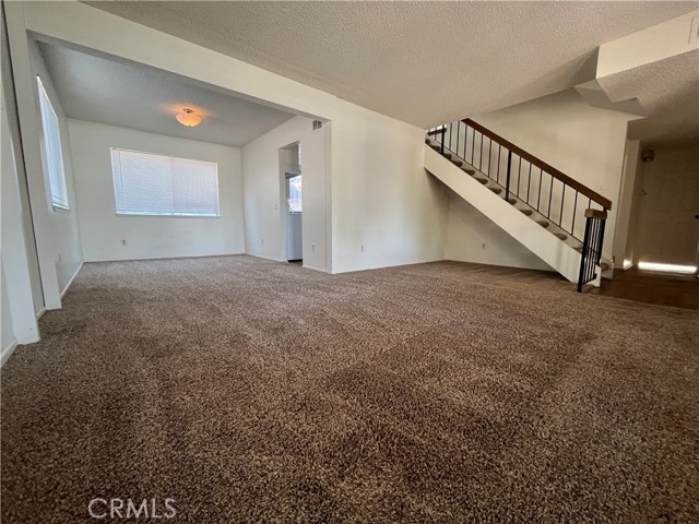 Detail Gallery Image 5 of 21 For 1462 Diamond Ct, Redlands,  CA 92374 - 3 Beds | 3 Baths