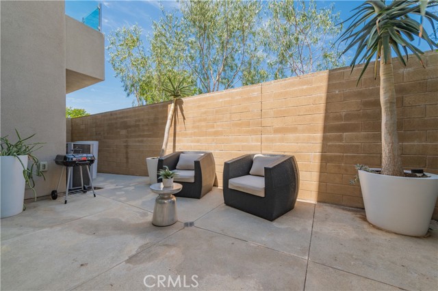 727 Beacon, Irvine CA: https://media.crmls.org/medias/5c9eeaf1-804d-4b78-8da8-22c716258f6b.jpg