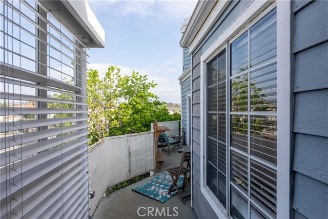 Detail Gallery Image 15 of 35 For 1100 Euclid Ave #304,  Long Beach,  CA 90804 - 2 Beds | 2 Baths