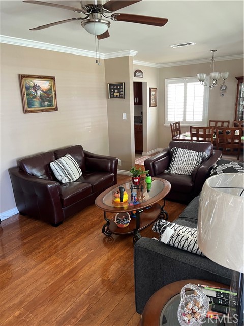 Detail Gallery Image 9 of 62 For 11508 Old River School Rd, Downey,  CA 90241 - 3 Beds | 2 Baths