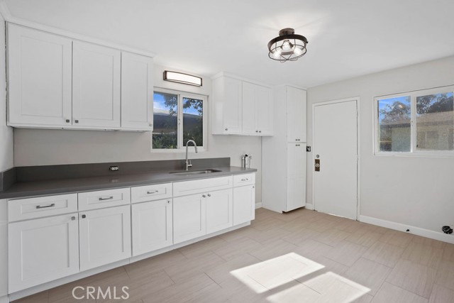 Detail Gallery Image 19 of 23 For 16516 Upland Ave, Fontana,  CA 92335 - – Beds | – Baths