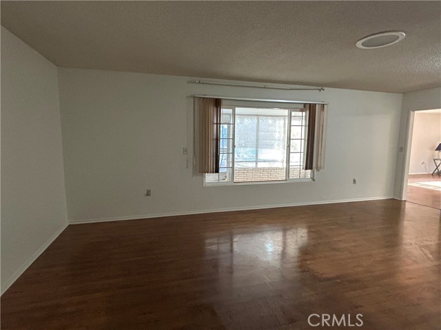 25915 Warwick Road, Menifee CA: https://media.crmls.org/medias/5ca17e01-5296-4cc6-9374-97c242a545e3.jpg