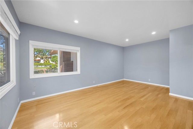 Detail Gallery Image 21 of 36 For 4031 N Virginia Rd, Long Beach,  CA 90807 - 4 Beds | 4 Baths