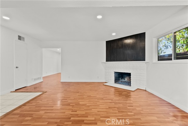Detail Gallery Image 22 of 72 For 6172 Dalecrest Ave, Woodland Hills,  CA 91367 - 3 Beds | 2 Baths