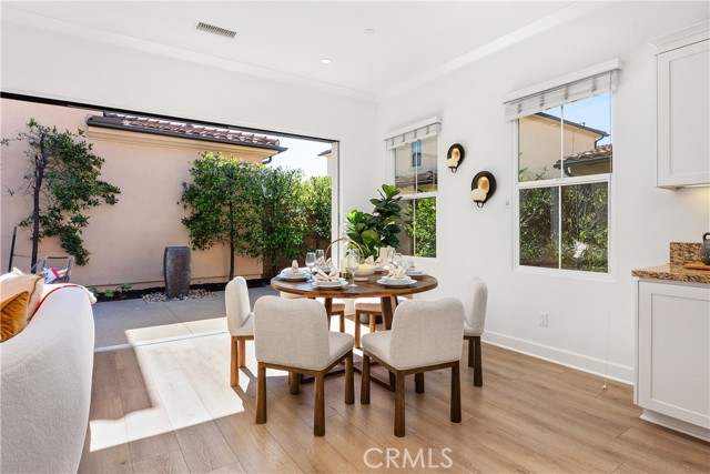 Detail Gallery Image 7 of 30 For 124 Hargrove, Irvine,  CA 92620 - 3 Beds | 2/1 Baths