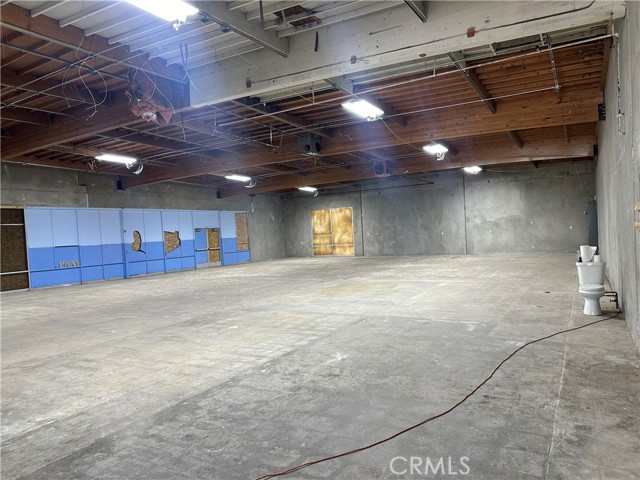 15095 7th Street, Victorville, California 92395, ,Commercial Sale,For Sale,15095 7th Street,CRIV24044327