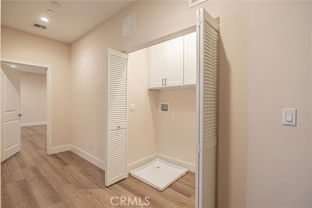 Detail Gallery Image 16 of 26 For 24755 Valley St, Newhall,  CA 91321 - 3 Beds | 2/1 Baths