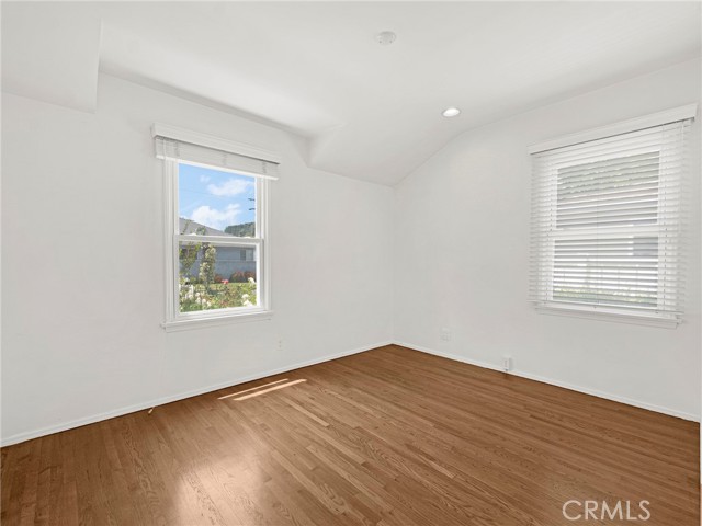 4854 Ranchito Avenue, Sherman Oaks CA: https://media.crmls.org/medias/5ca3bd13-4b9c-4052-aa4b-775cd3767b54.jpg