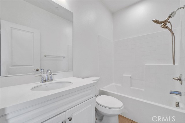 Detail Gallery Image 13 of 19 For 147 Royal Way, Upland,  CA 91786 - 3 Beds | 2/1 Baths