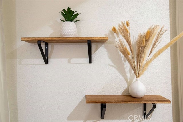 Detail Gallery Image 38 of 62 For 7310 Balboa Bld #F,  Van Nuys,  CA 91406 - 2 Beds | 3 Baths