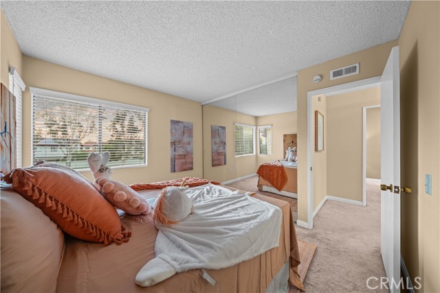 Detail Gallery Image 9 of 21 For 3516 Landsford Way, Carlsbad,  CA 92010 - 3 Beds | 2/1 Baths
