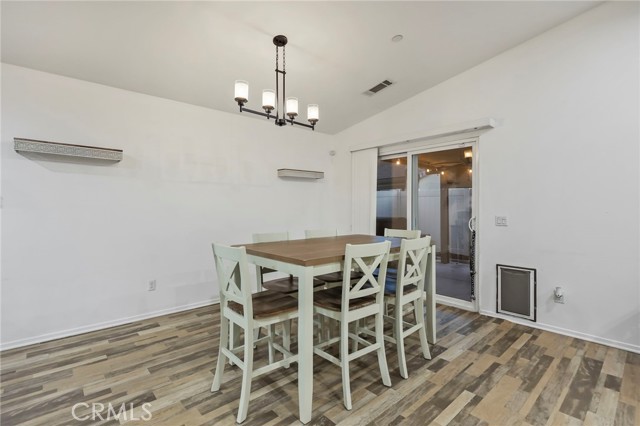 Detail Gallery Image 13 of 42 For 29410 Meadow, Lake Elsinore,  CA 92530 - 4 Beds | 3 Baths