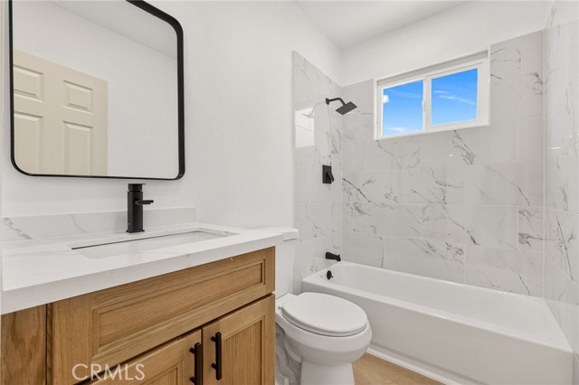 61730 Oleander Drive, Joshua Tree CA: https://media.crmls.org/medias/5ca5e3b5-1036-4995-932a-9196d6545d71.jpg