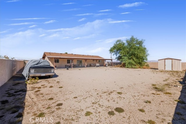 73255 Two Mile Road, 29 Palms CA: https://media.crmls.org/medias/5ca6a507-f271-42f7-be73-f72deeca9035.jpg