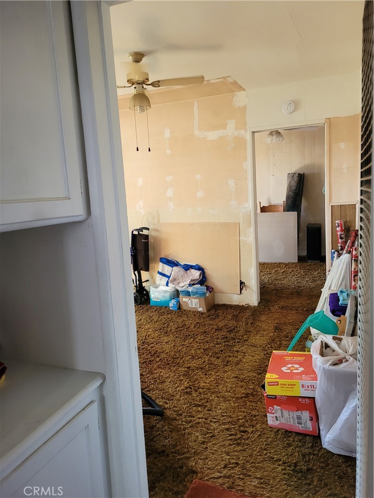https://media.crmls.org/medias/5ca6b270-8bd3-46b6-9079-d11925949740.jpg?preset=X-Large
