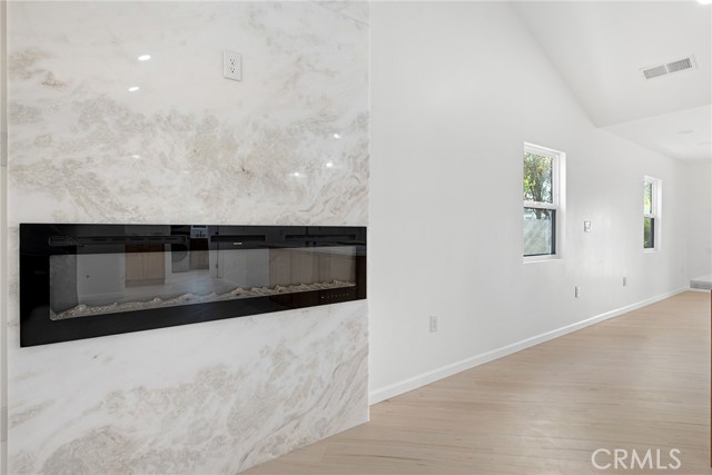 Detail Gallery Image 7 of 33 For 1108 Williamson Ave, Fullerton,  CA 92833 - 4 Beds | 2 Baths