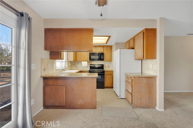 Detail Gallery Image 11 of 38 For 7859 Victor Ave, Hesperia,  CA 92345 - 3 Beds | 2 Baths