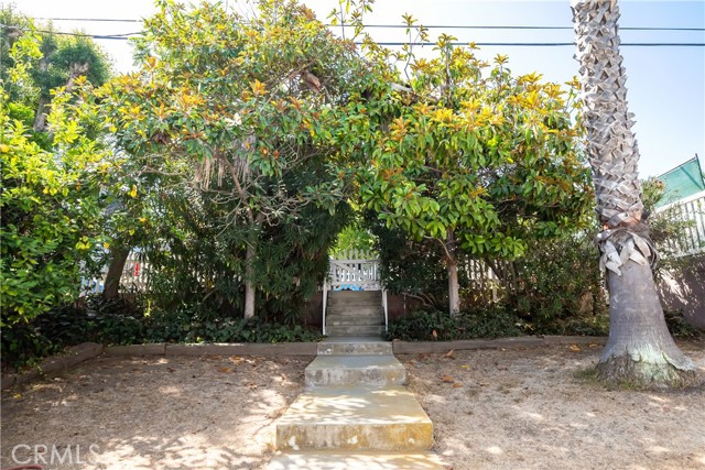 757 35th Street, Manhattan Beach, California 90266, 4 Bedrooms Bedrooms, ,2 BathroomsBathrooms,Residential,Sold,35th,SB21206332