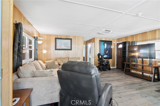 Detail Gallery Image 4 of 10 For 1030 Bradbourne Ave #44,  Duarte,  CA 91010 - 2 Beds | 1 Baths